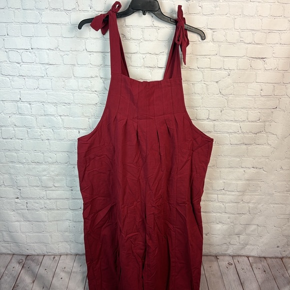BloomChic Pleated Burgundy Jumpsuit Plus Size 1X - Picture 2 of 8